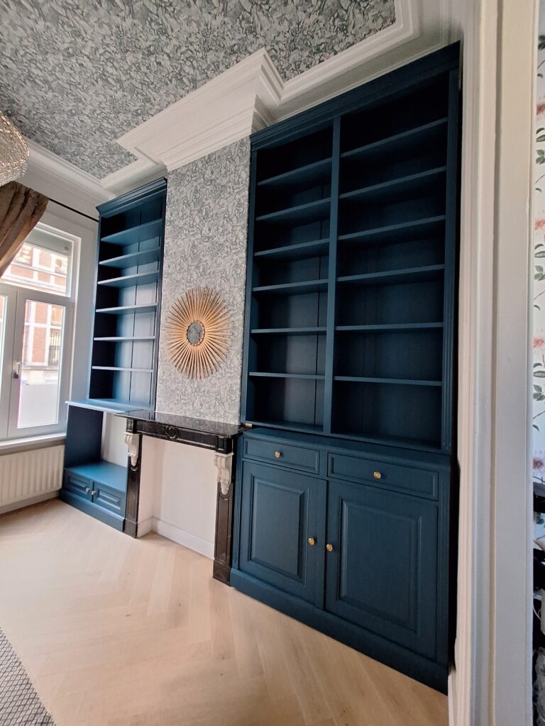 Handgemaakte kasten op maat en meubels op maat in onze meubelmakerij nabij Mortsel.